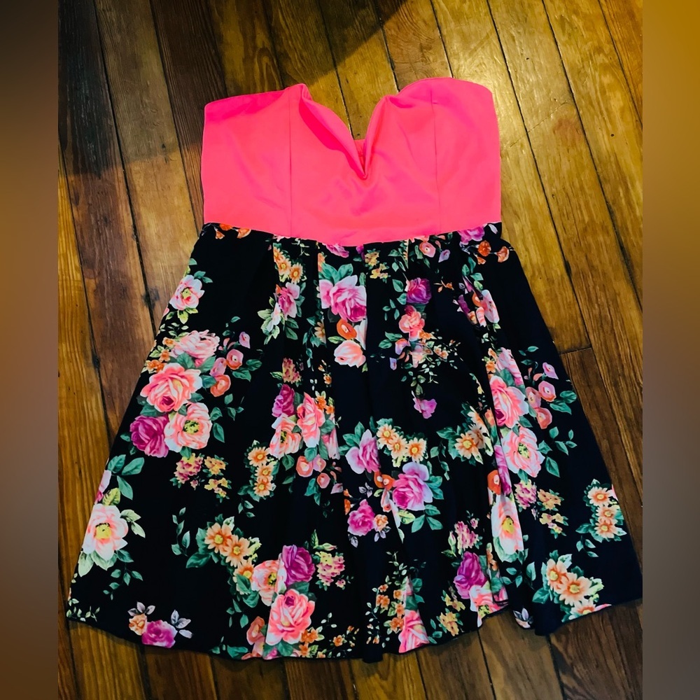 Women’s Trac Floral Strapless Dress Size 3XL